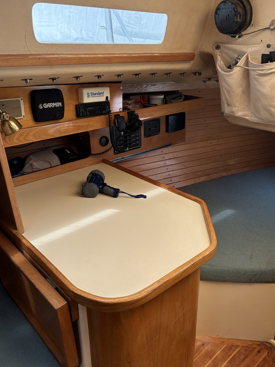 30ft J Boats Yacht For Sale