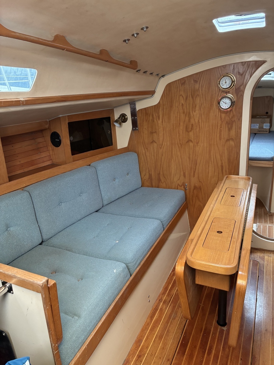 30ft J Boats Yacht For Sale