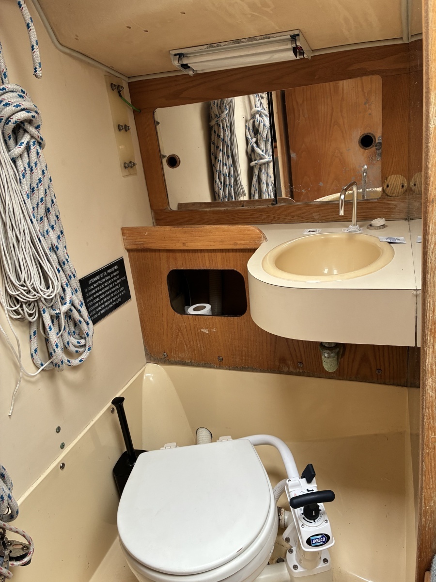 30ft J Boats Yacht For Sale