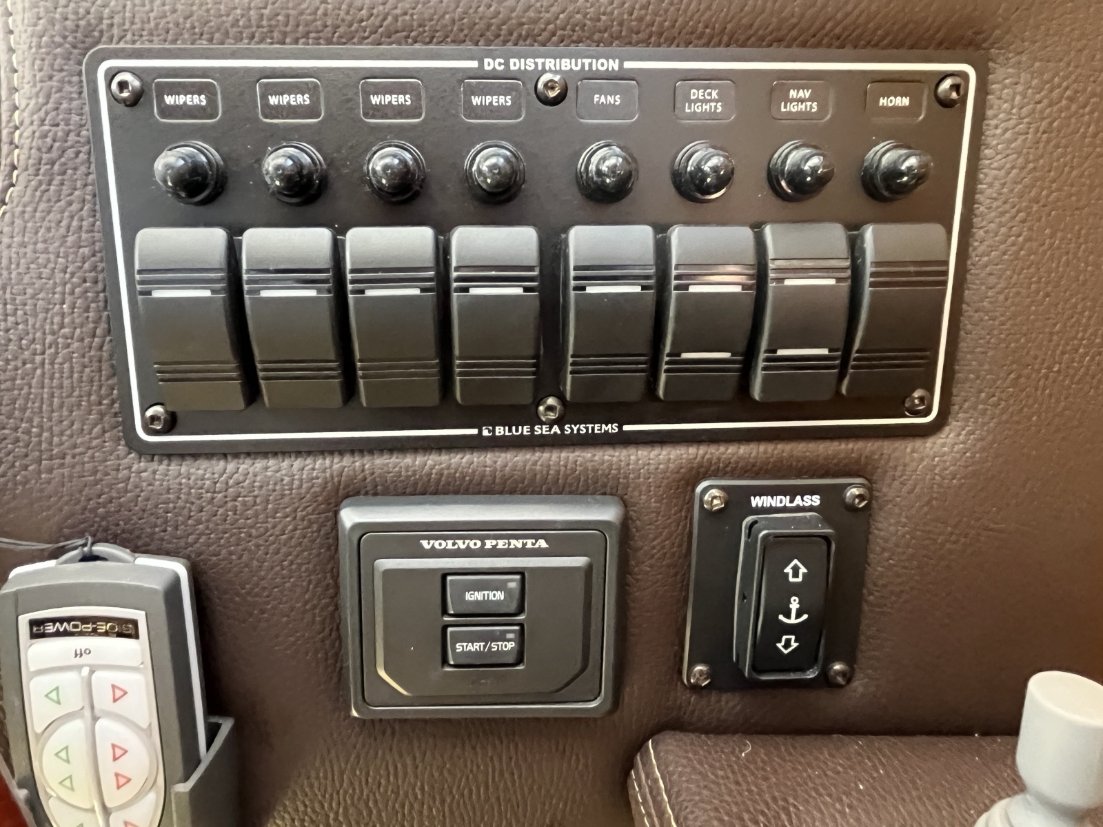 2017 Ranger Tugs R27 Northwest Edition