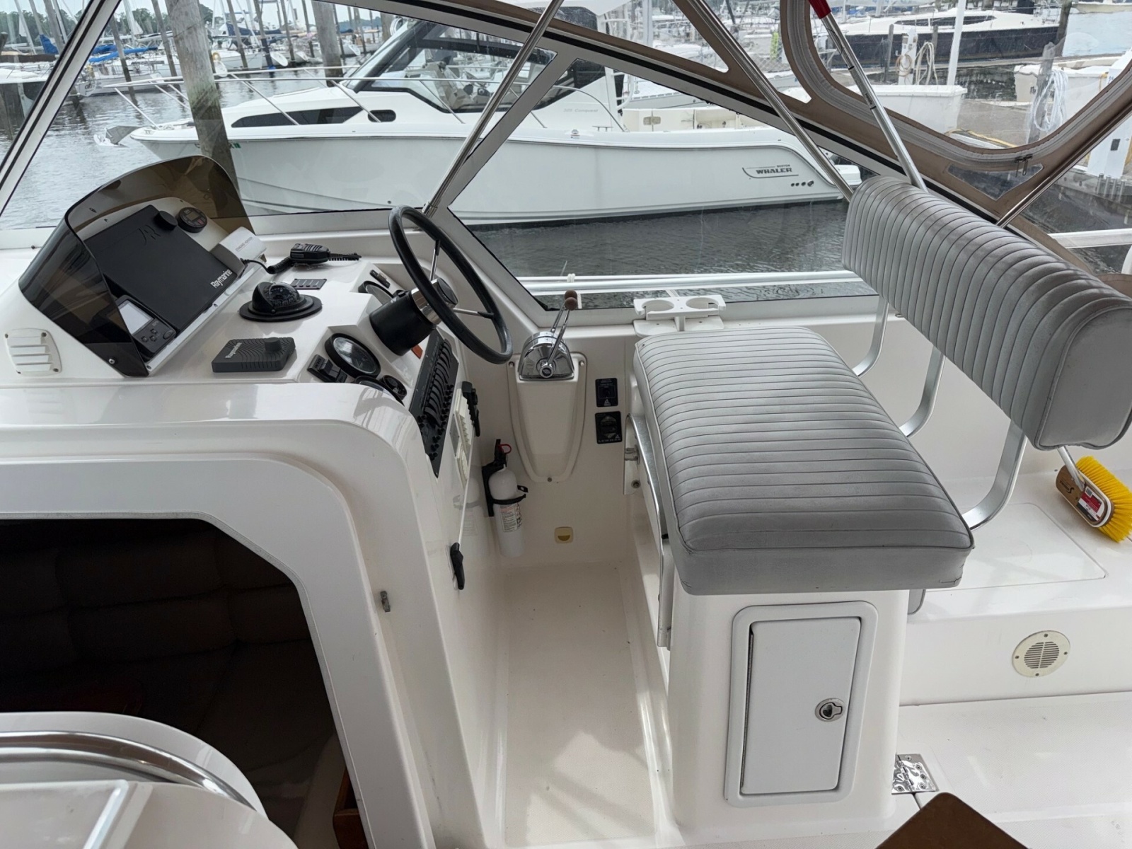 2003 Mainship 34' Pilot