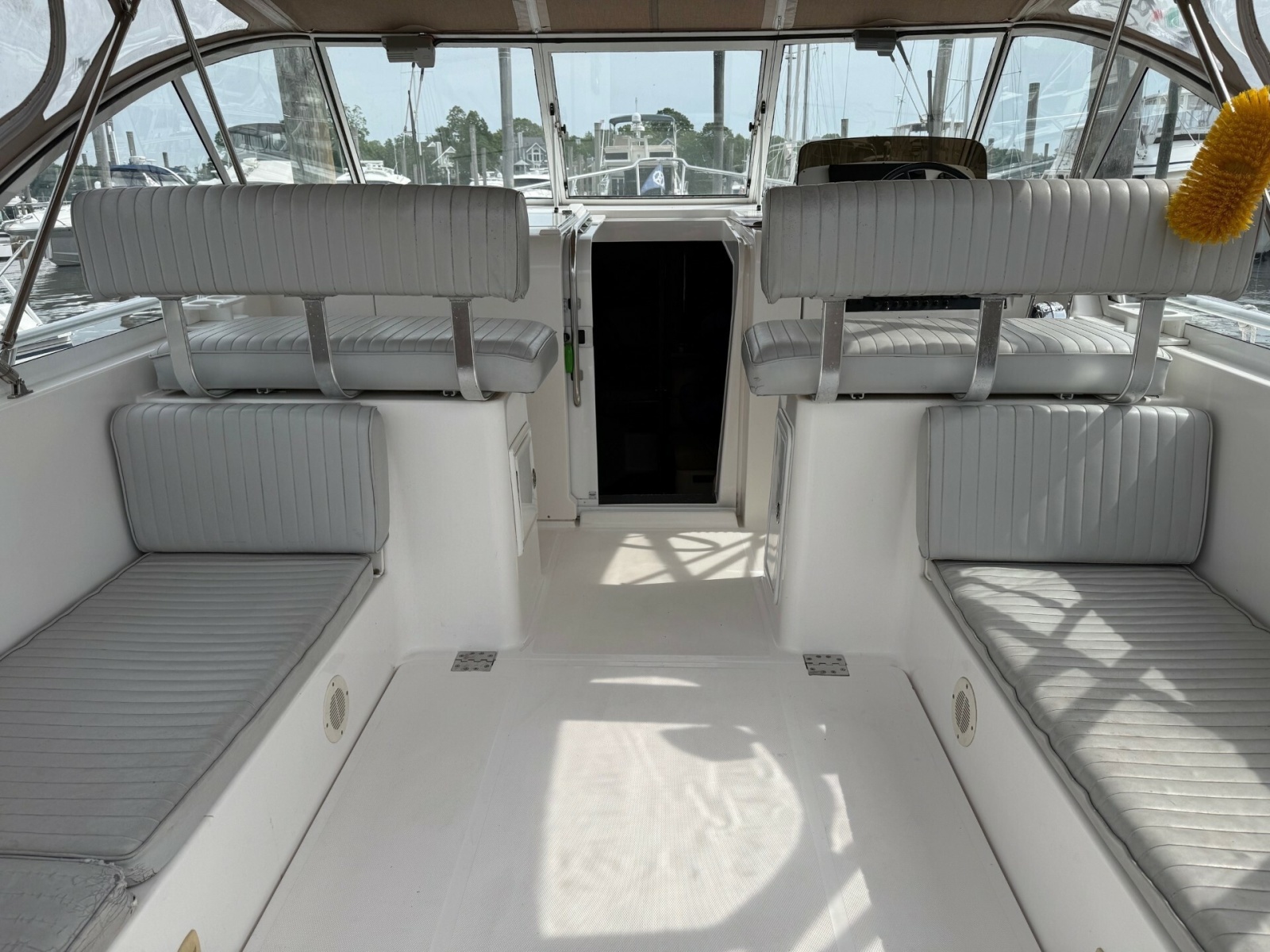2003 Mainship 34' Pilot