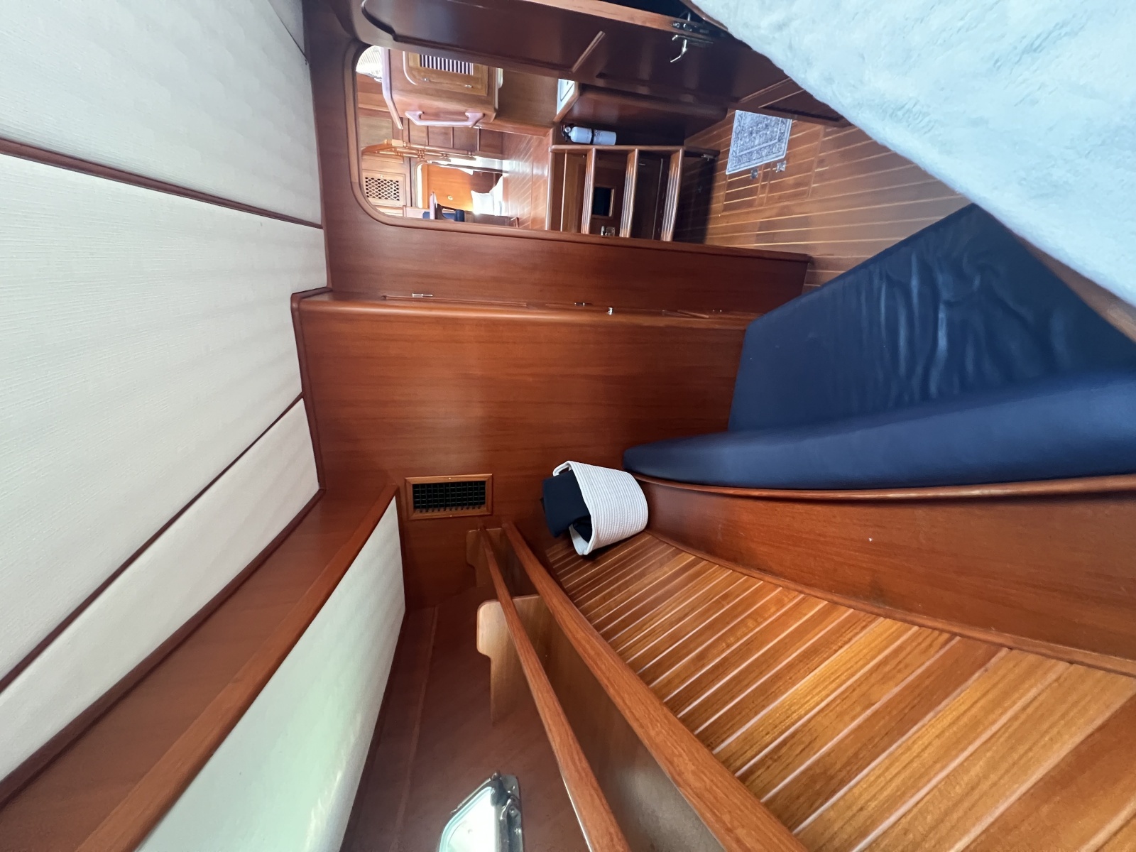 36ft Heritage East Yacht For Sale