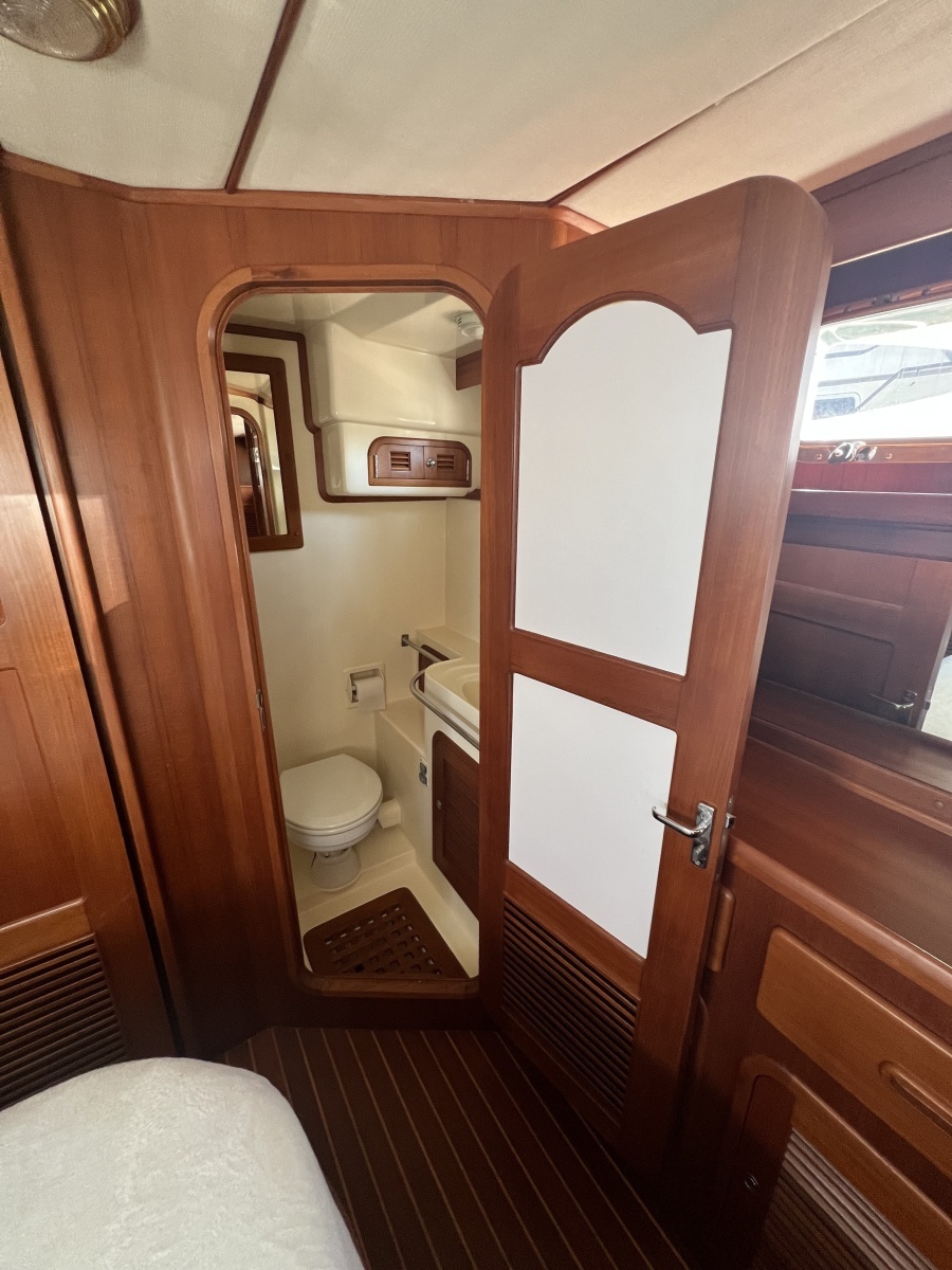 36ft Heritage East Yacht For Sale