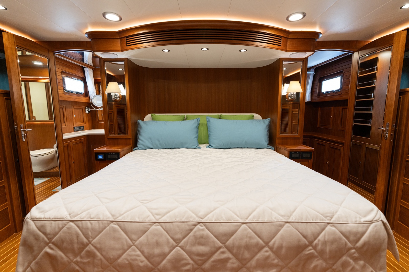Master Stateroom Facing Aft