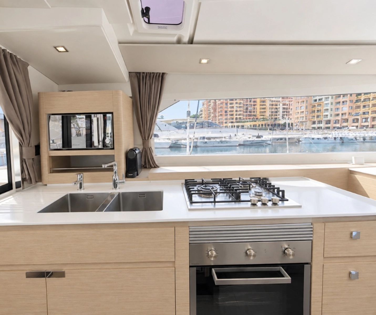 2025 Fountaine Pajot Aura 51