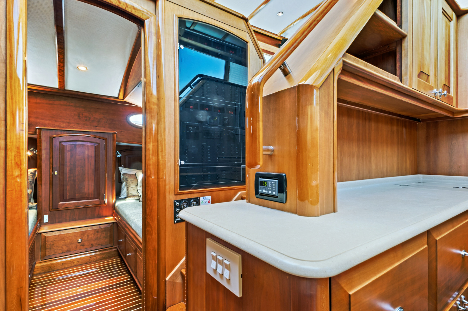 2007 Hinckley TALARIA 55MY
