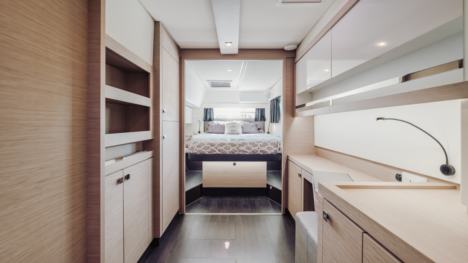2020 Fountaine Pajot Saona 47