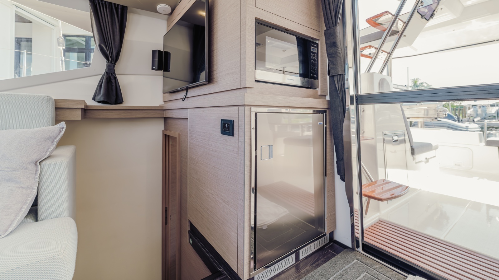 2020 Fountaine Pajot Saona 47