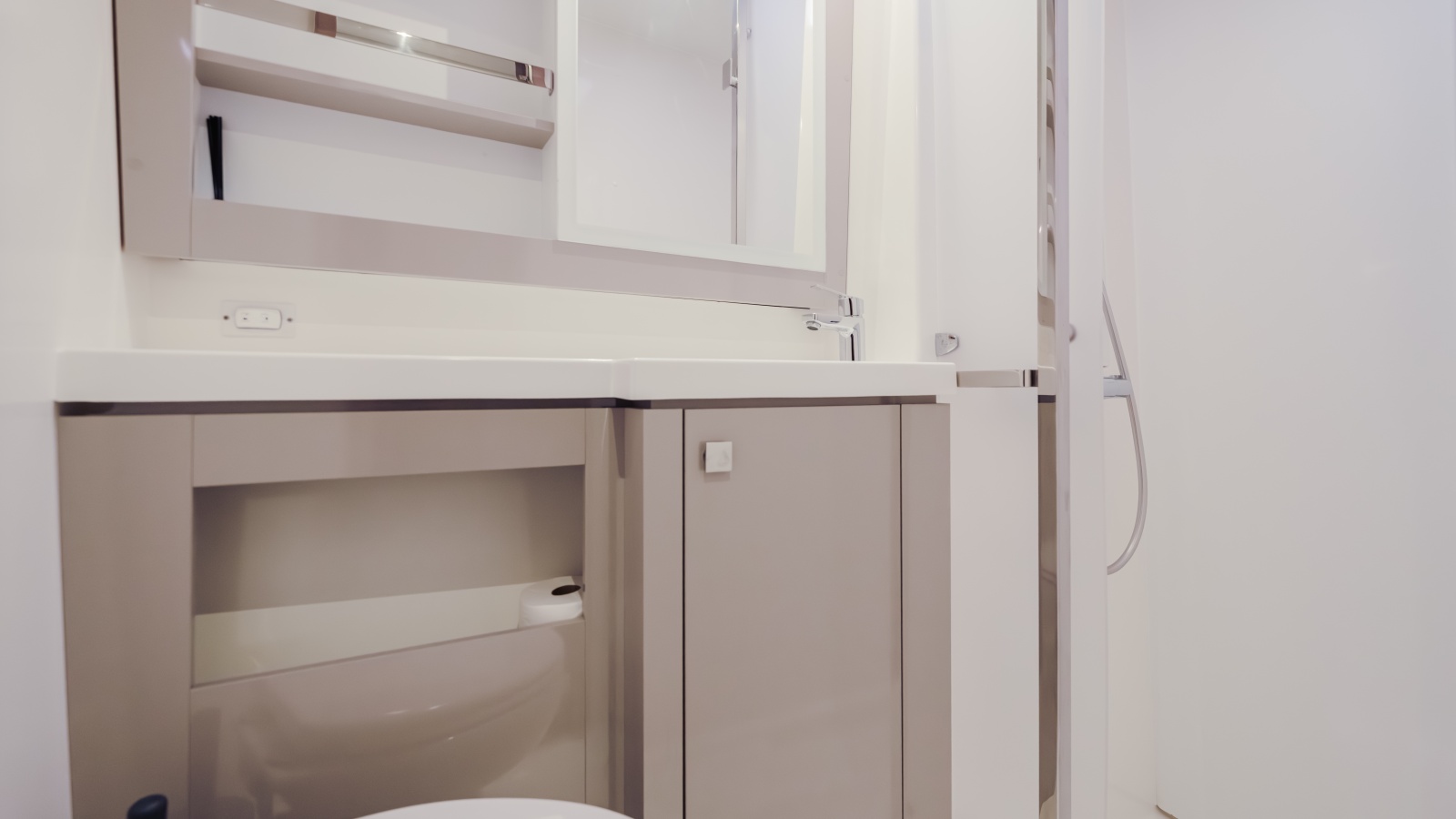 2020 Fountaine Pajot Saona 47