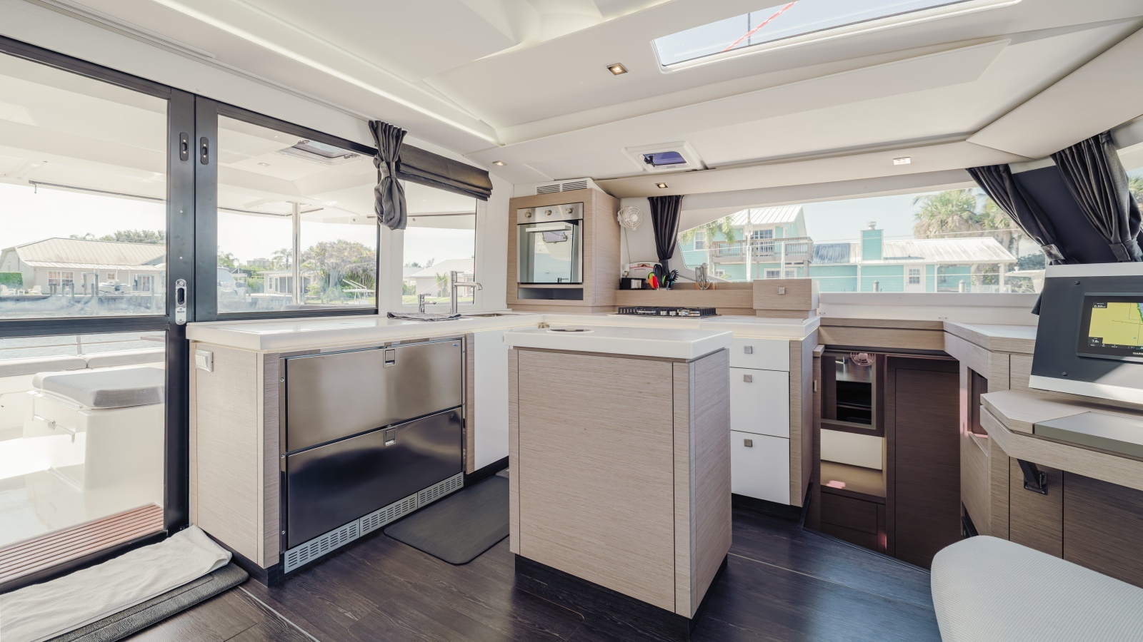 2020 Fountaine Pajot Saona 47