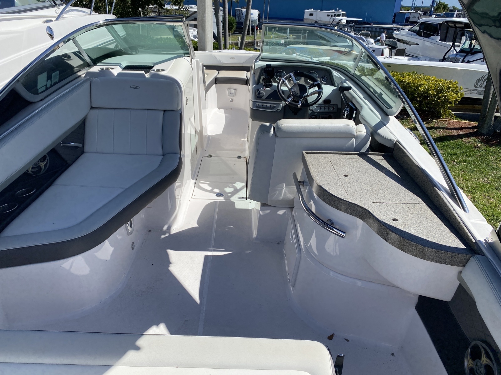 27ft Regal Yacht For Sale