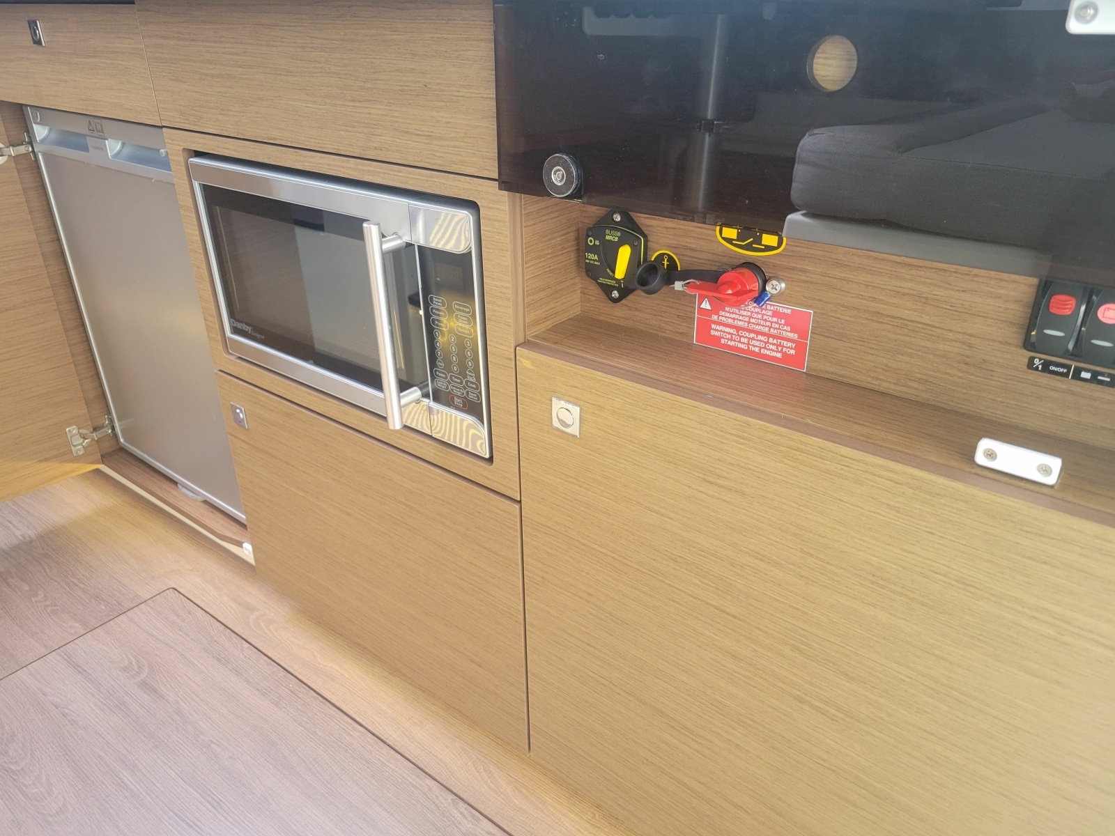 34ft Jeanneau Yacht For Sale