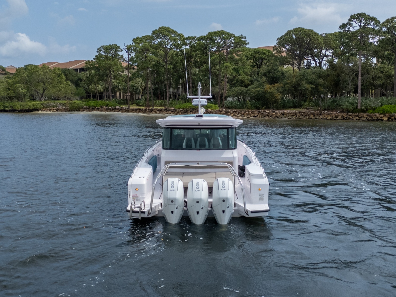 2024 Axopar 45 XC Cross Cabin
