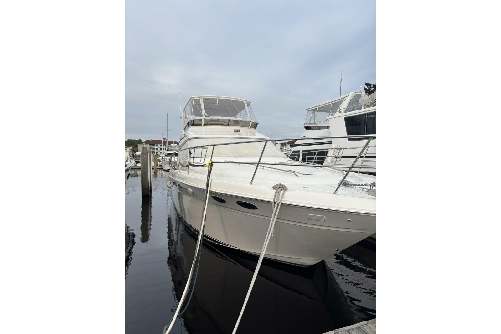 1999 Sea Ray 480 Sedan Bridge