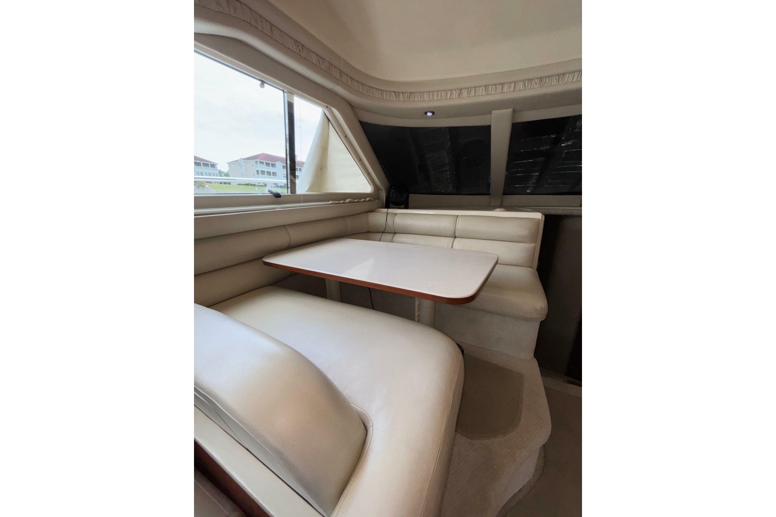1999 Sea Ray 480 Sedan Bridge