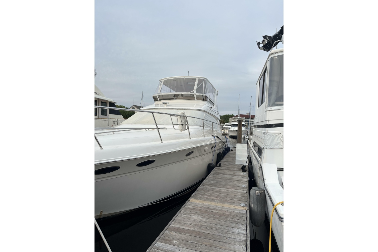 1999 Sea Ray 480 Sedan Bridge