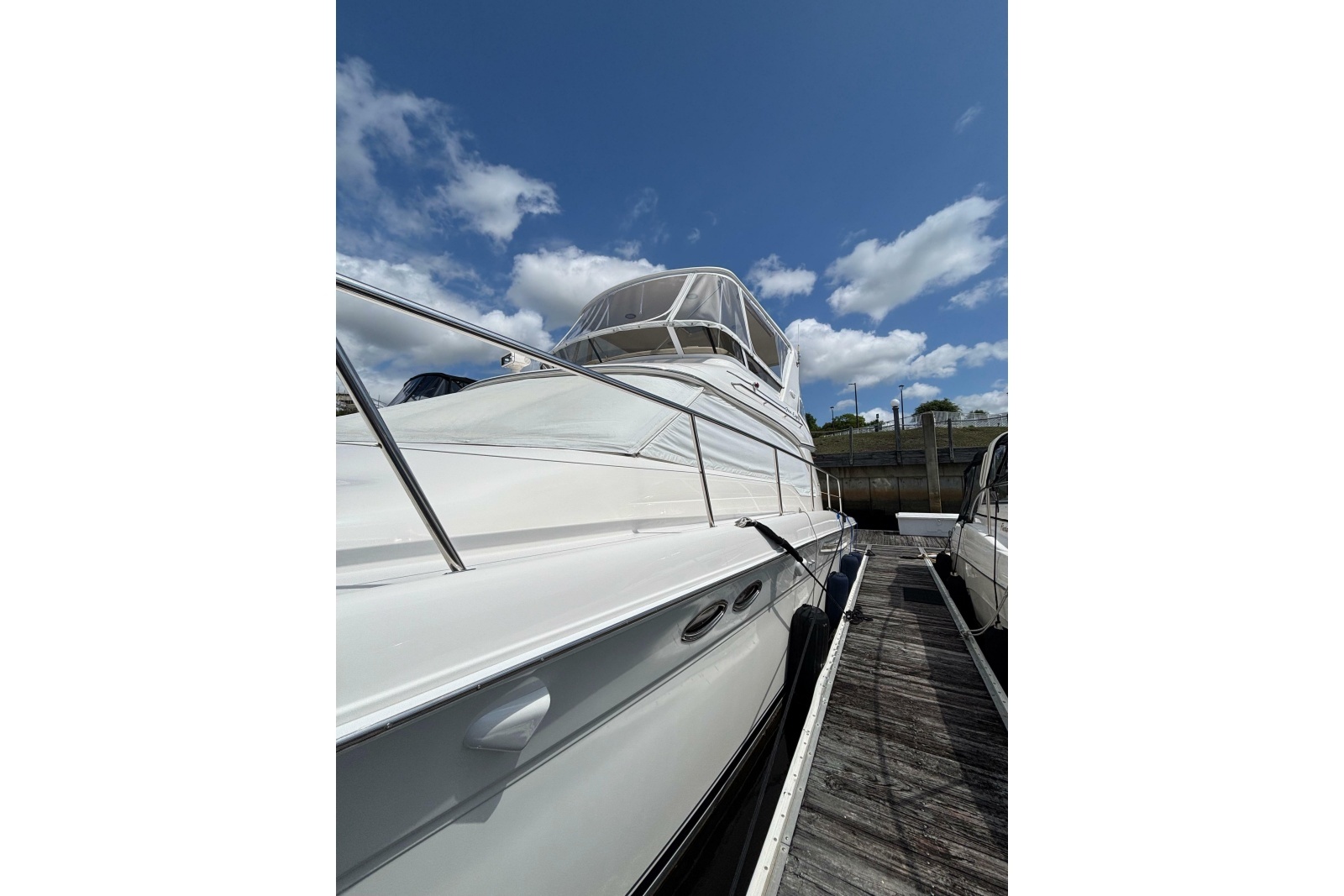 1999 Sea Ray 480 Sedan Bridge
