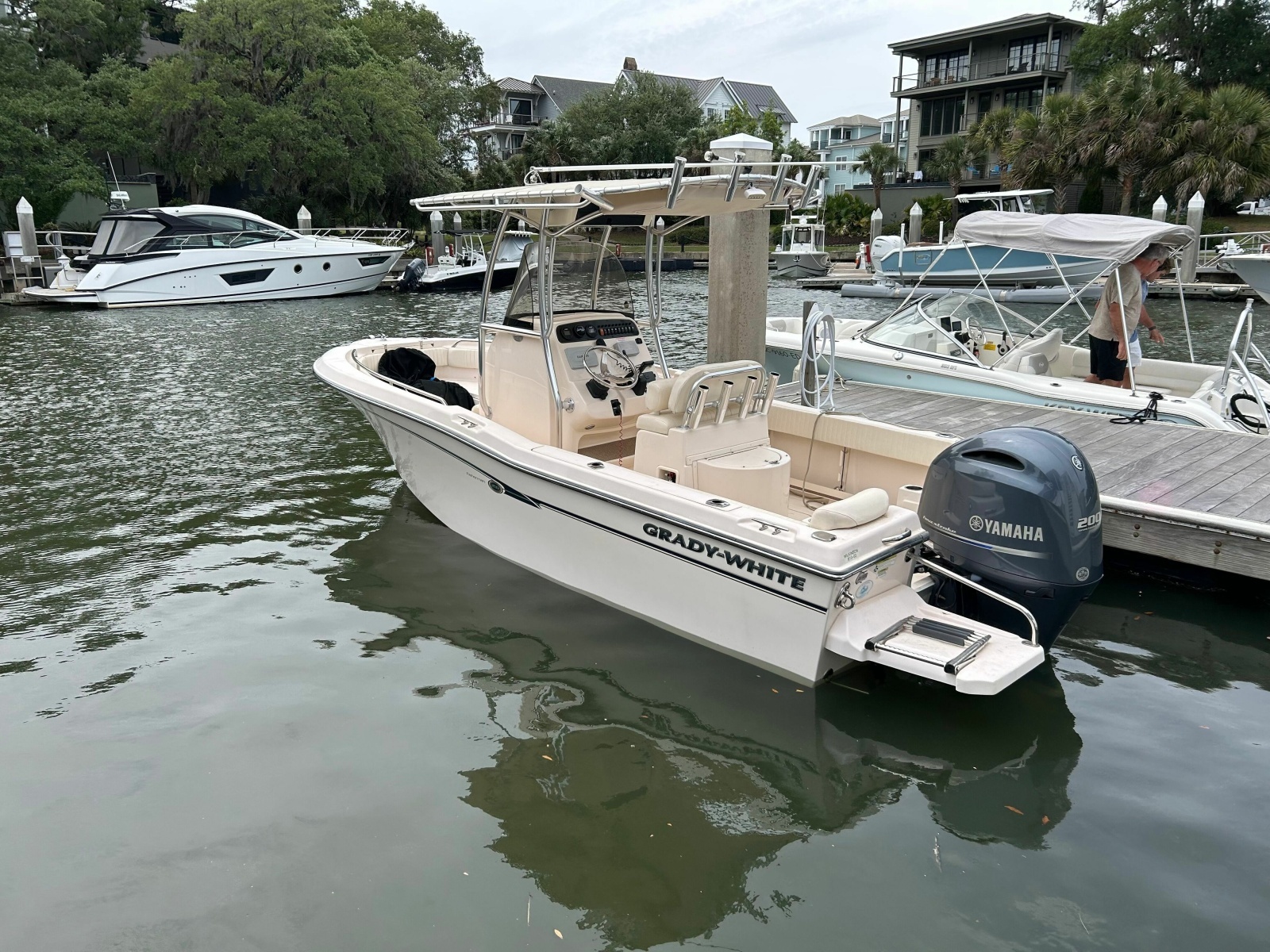 20ft Grady White Yacht For Sale