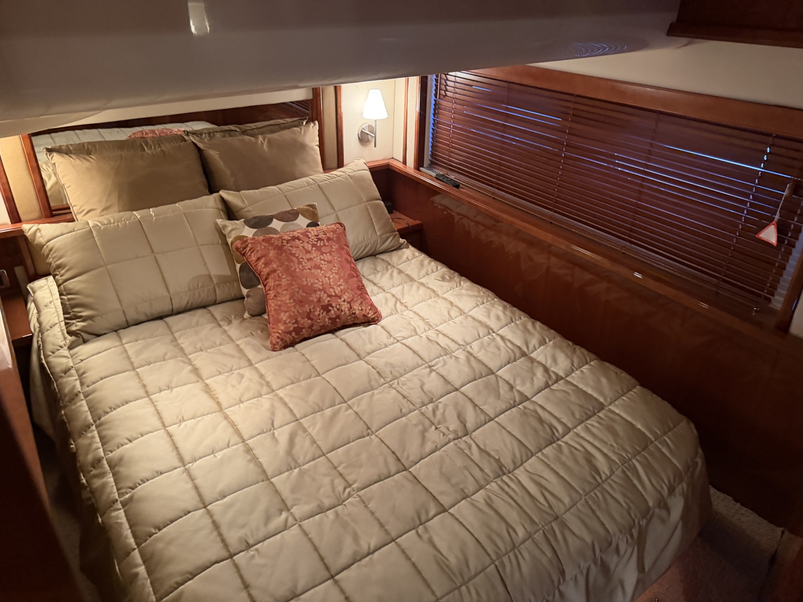 2009 Sea Ray 52 SEDAN BRIDGE