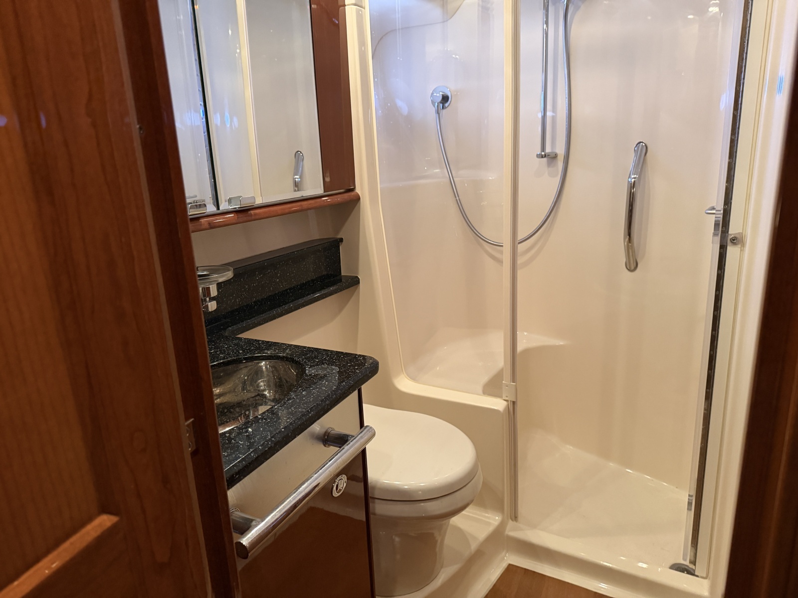 2009 Sea Ray 52 SEDAN BRIDGE