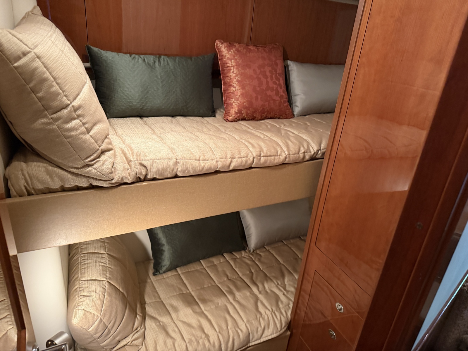 2009 Sea Ray 52 SEDAN BRIDGE