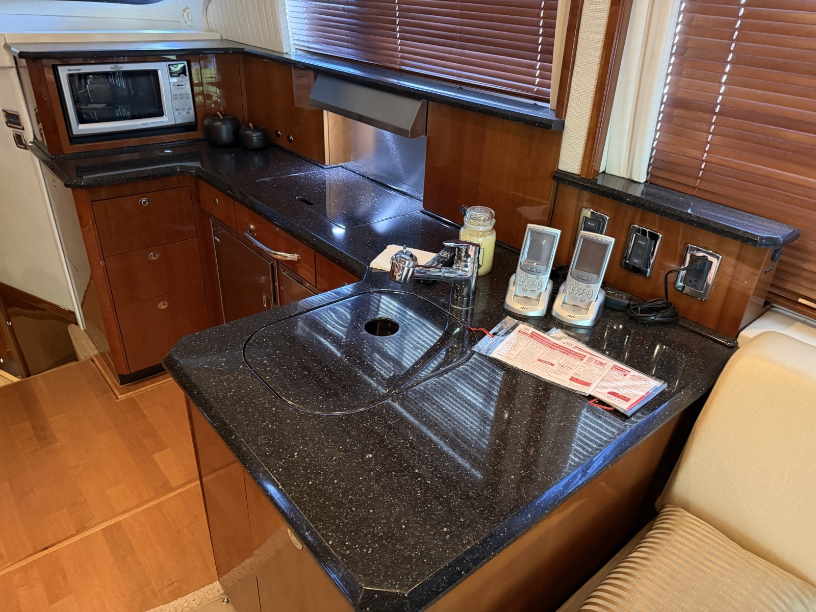2009 Sea Ray 52 SEDAN BRIDGE