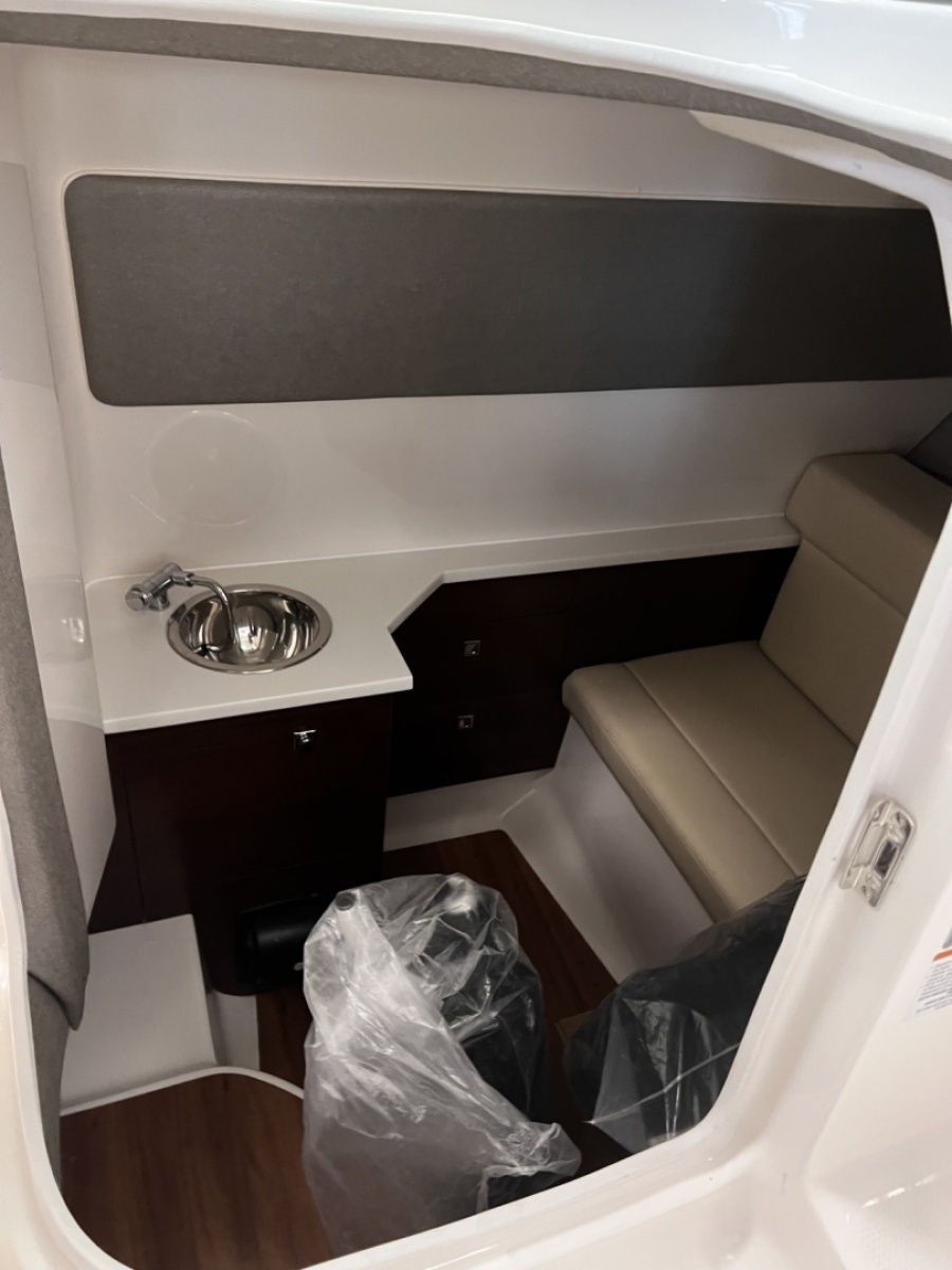 2023 Chaparral 280 OSX