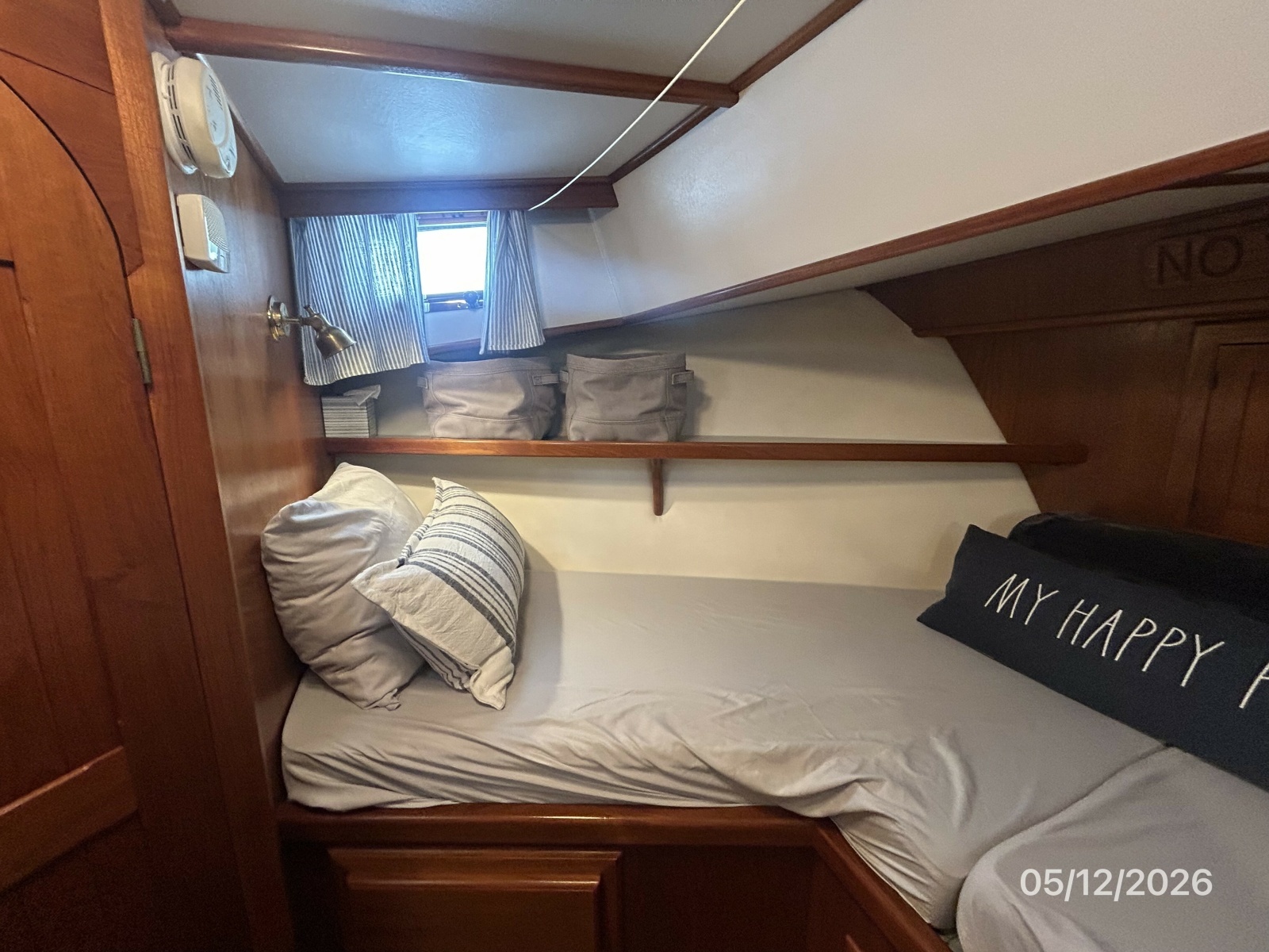 36' Monk guest stateroom port