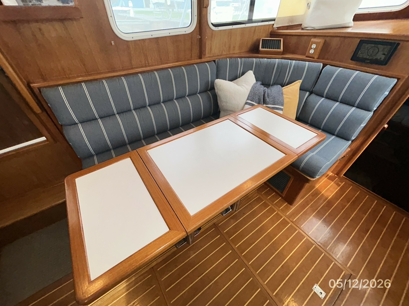 36' Monk salon table