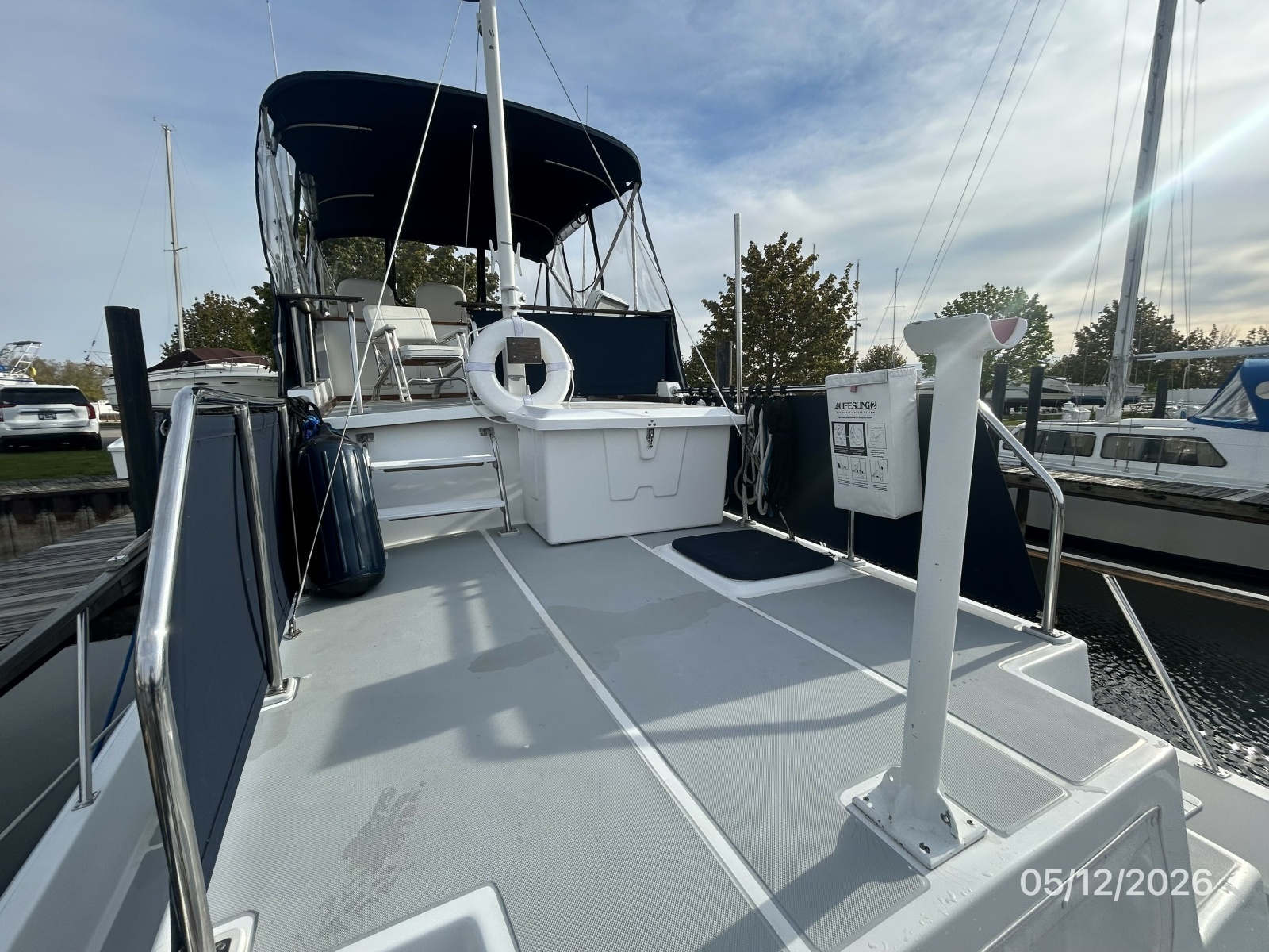 36' Monk trunk cabin forward