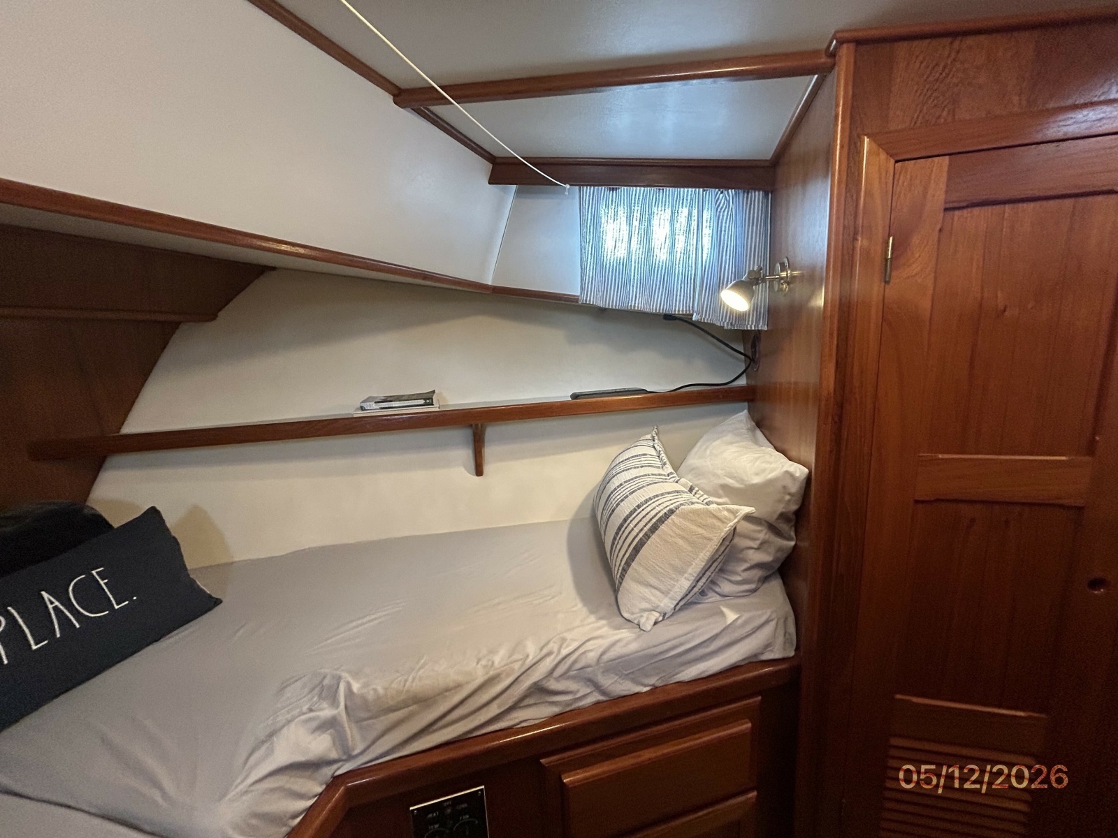 36' Monk guest stateroom starboard