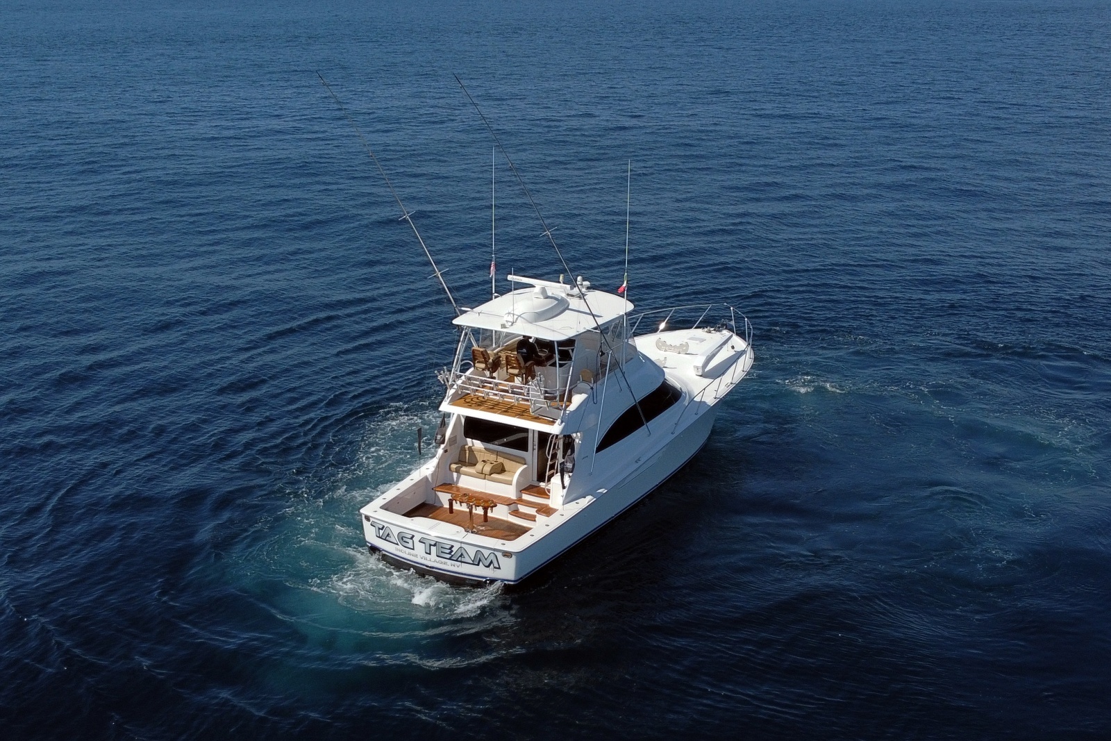 2016 Viking 55 Convertible TAG Team