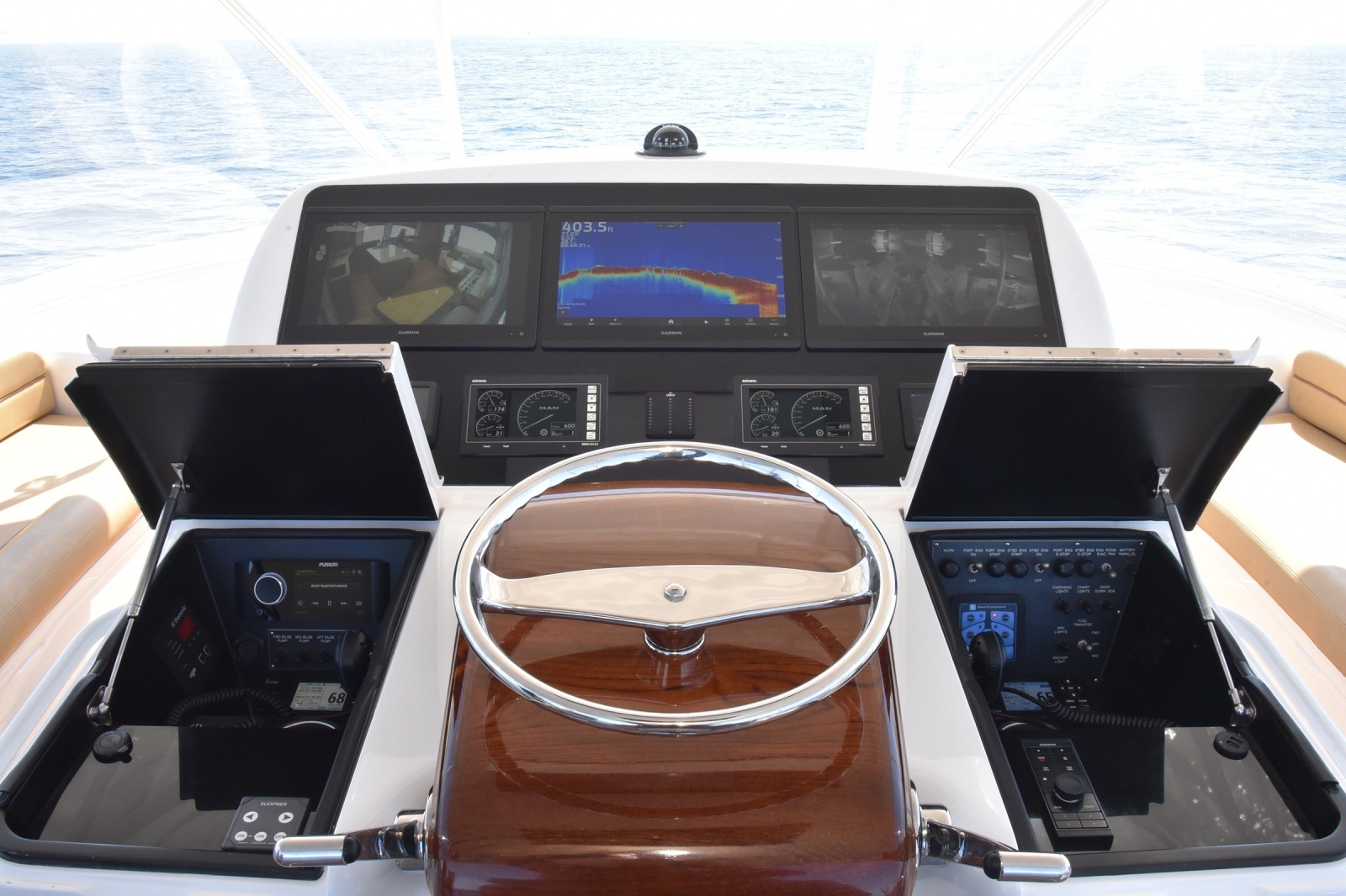 2016 Viking 55 Convertible TAG Team