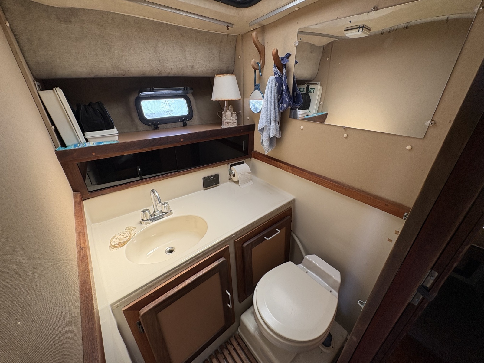 34ft Silverton Yacht For Sale