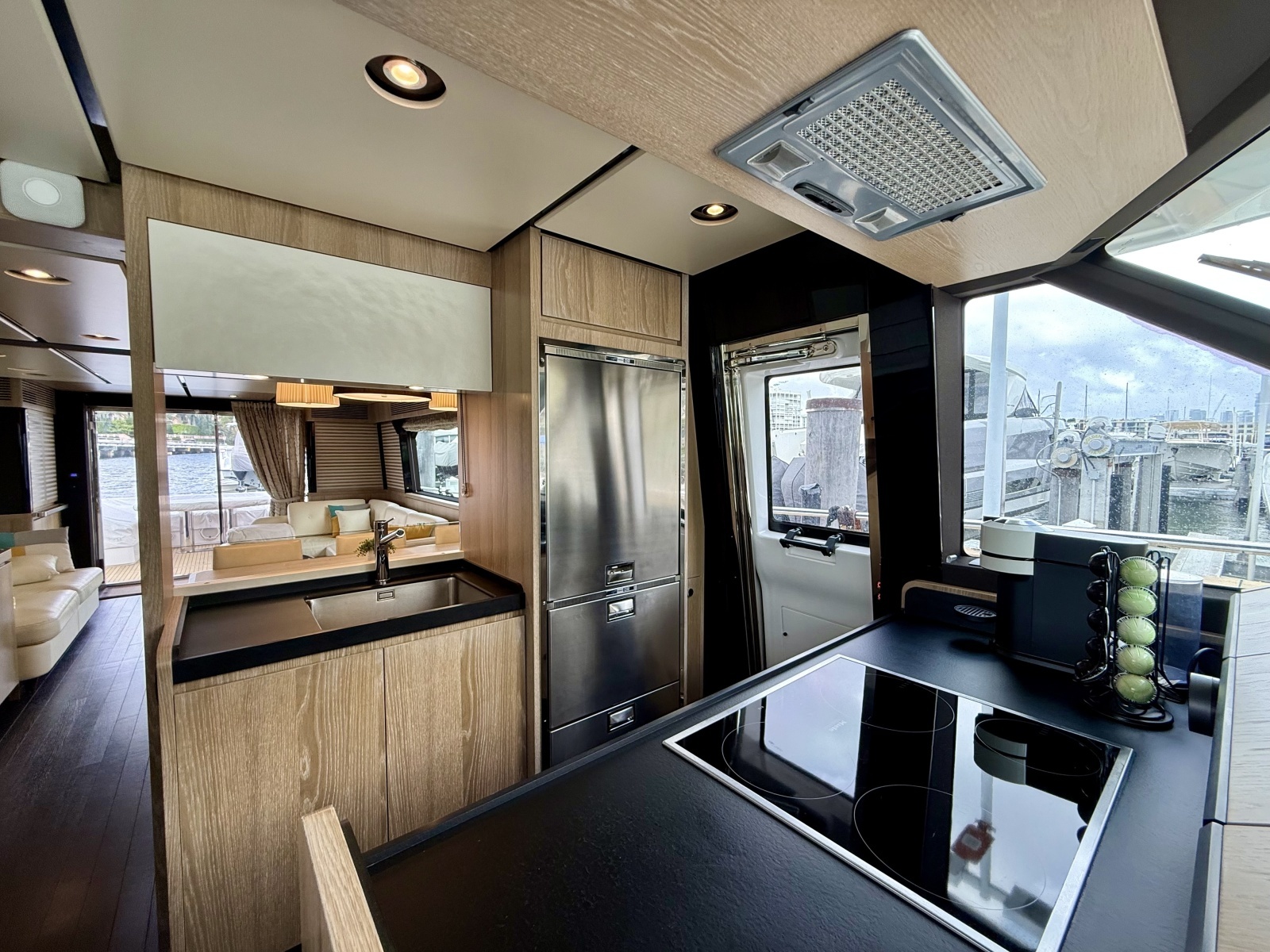 66ft Azimut Yacht For Sale