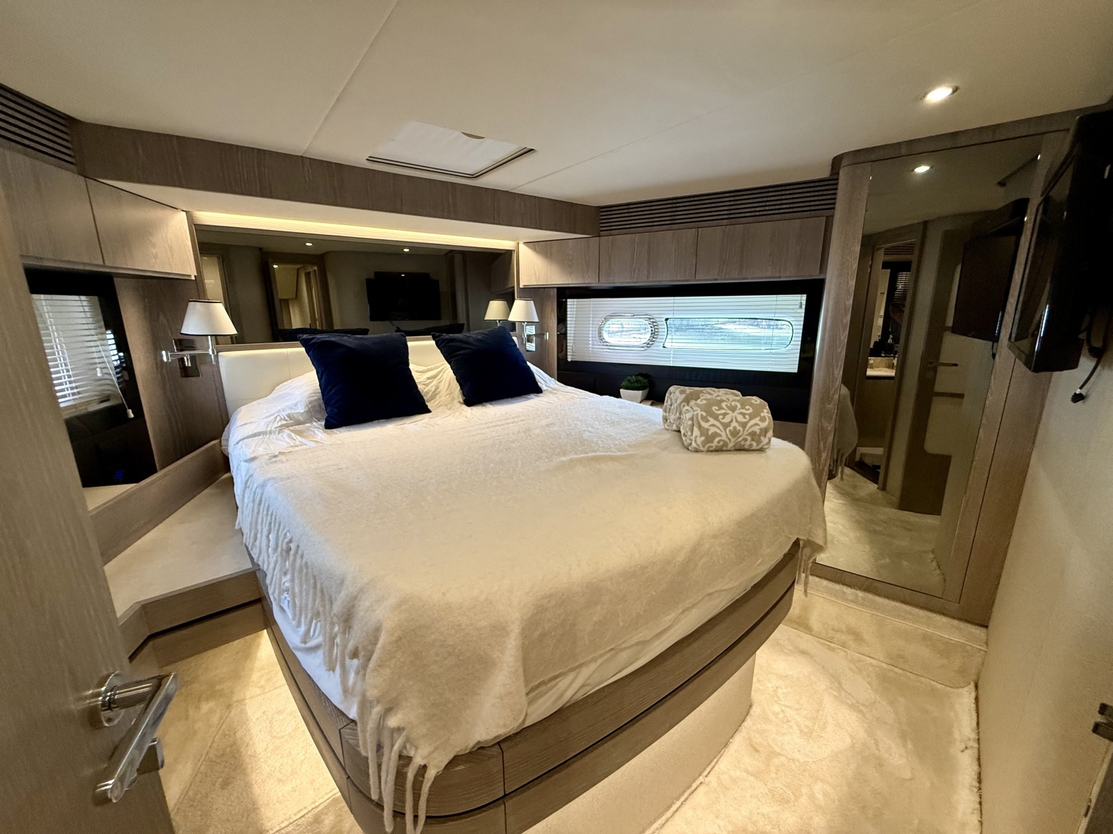 2020 Azimut Magellano 66
