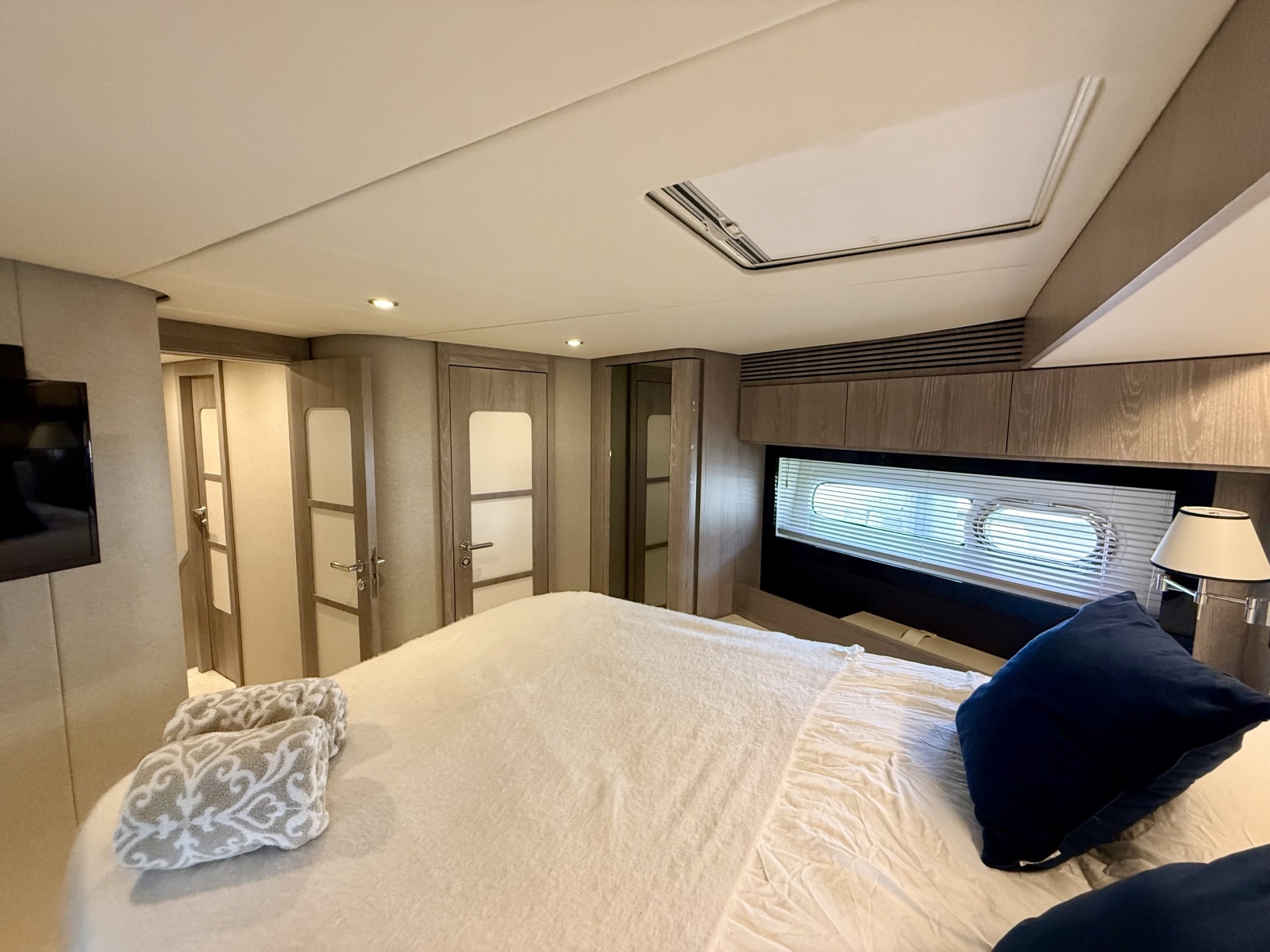 66ft Azimut Yacht For Sale