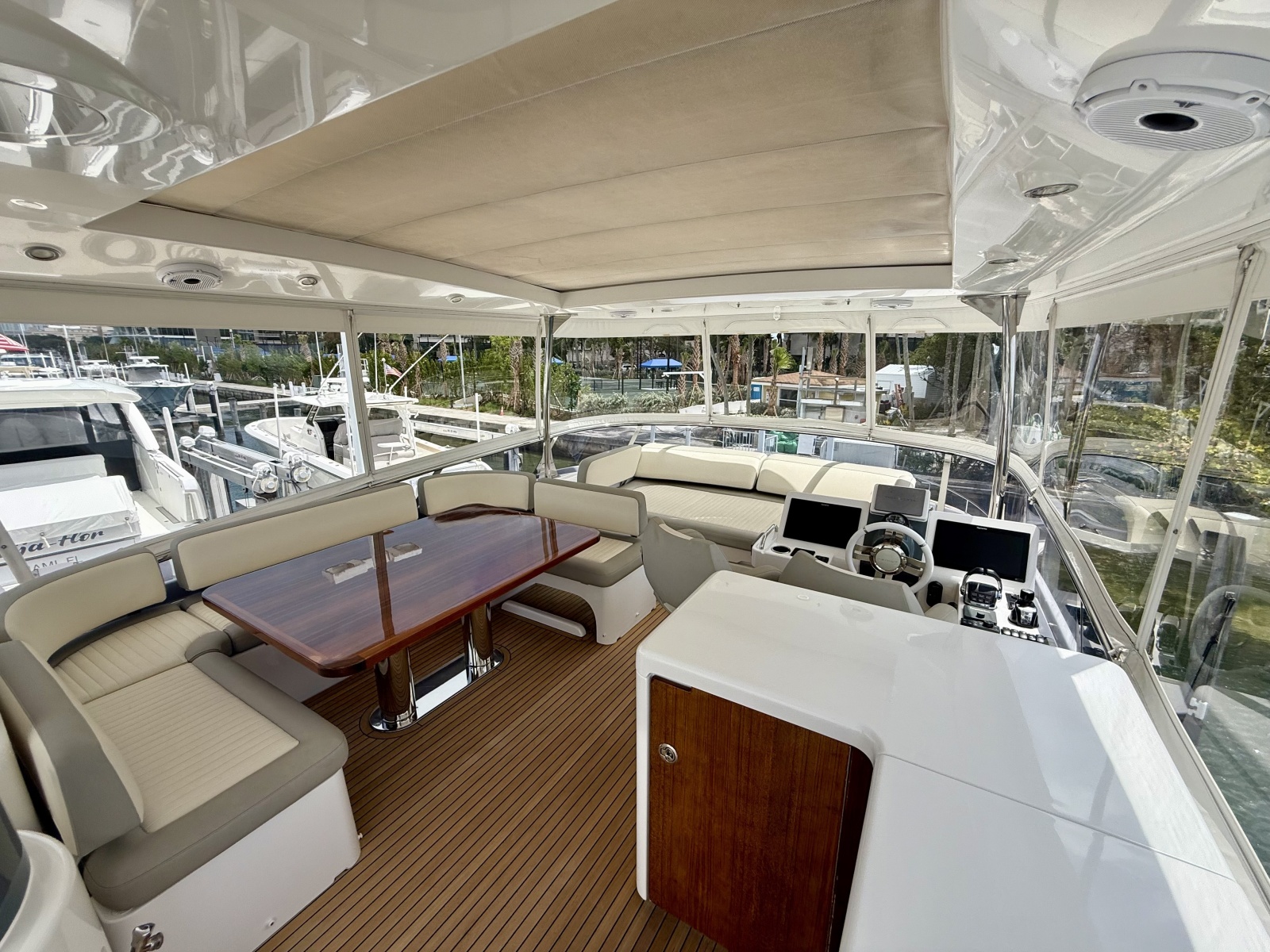 2020 Azimut Magellano 66