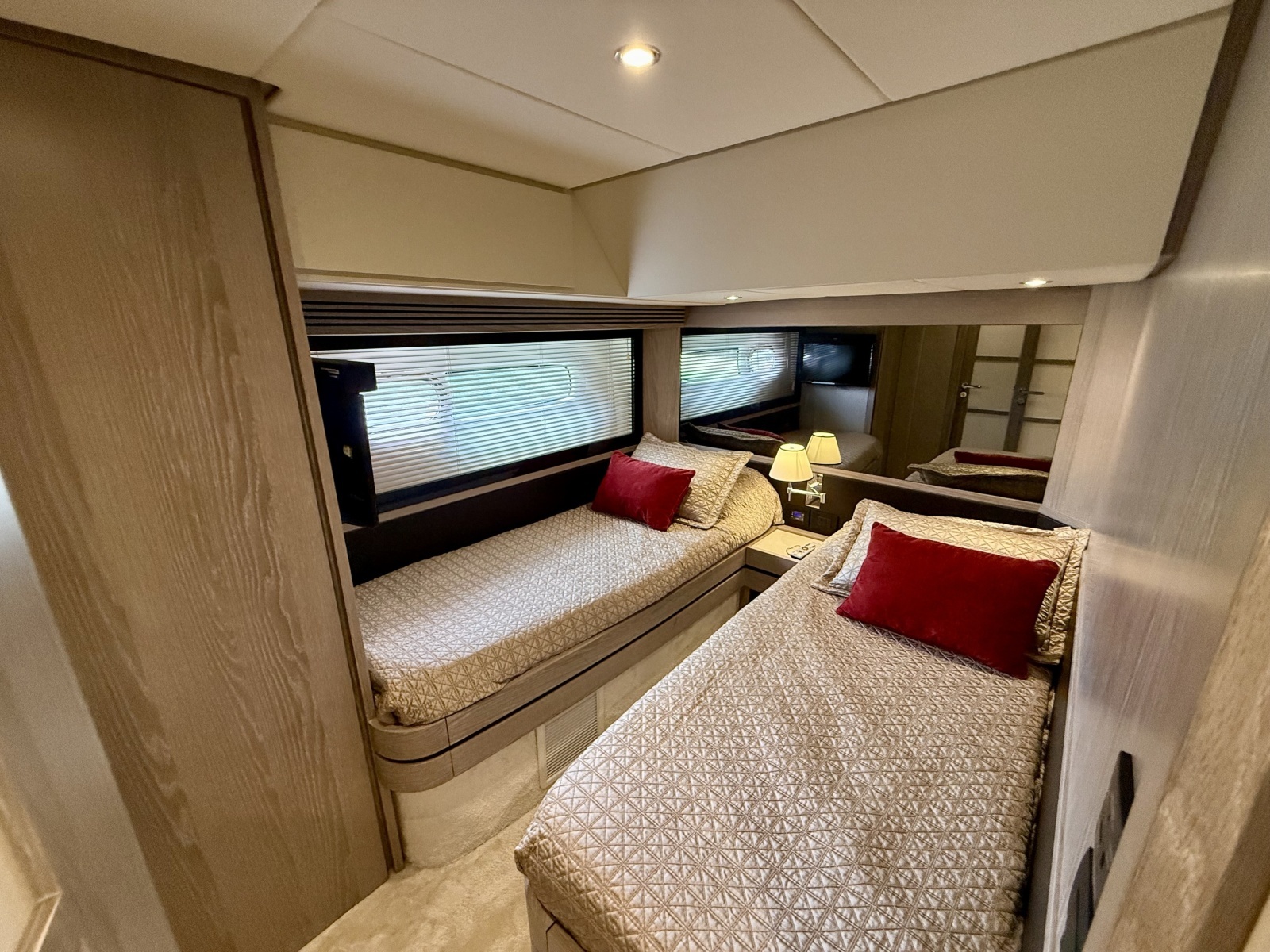 66ft Azimut Yacht For Sale