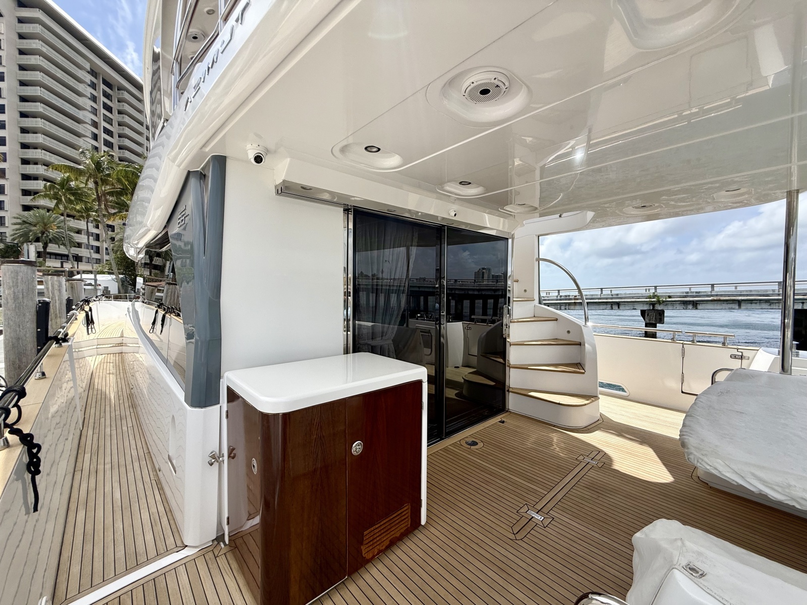 2020 Azimut Magellano 66