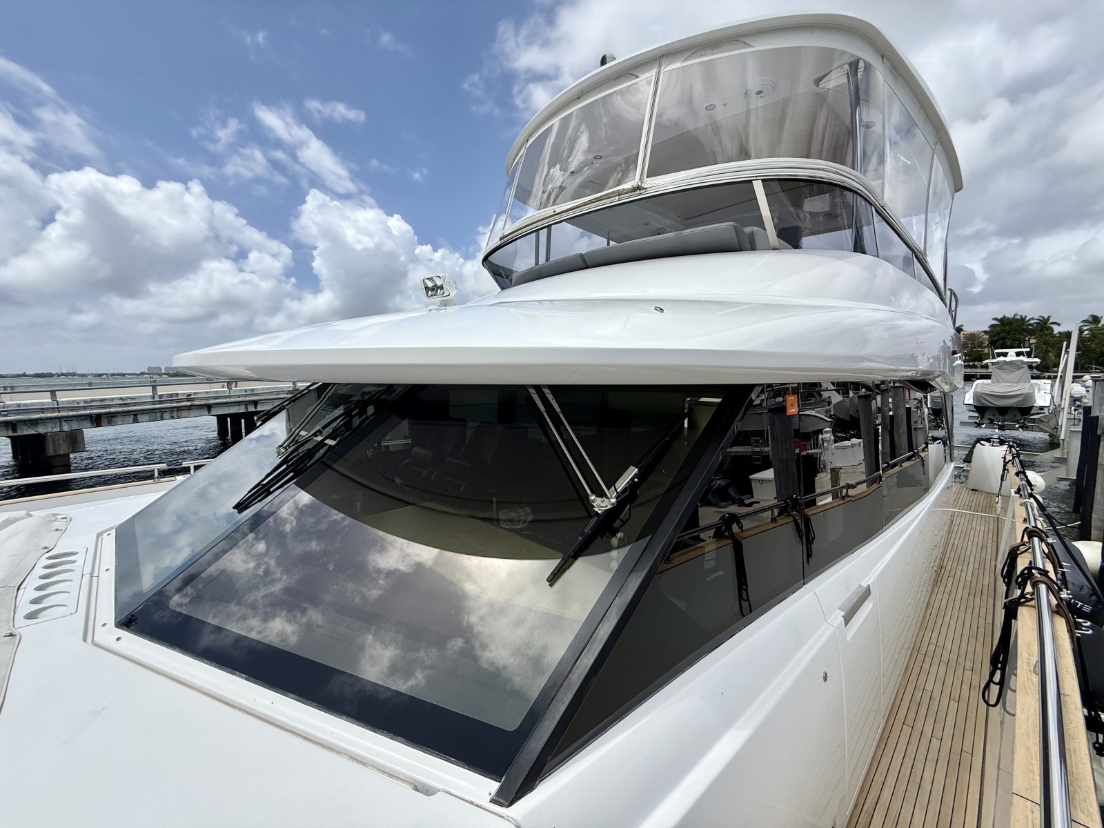 66ft Azimut Yacht For Sale