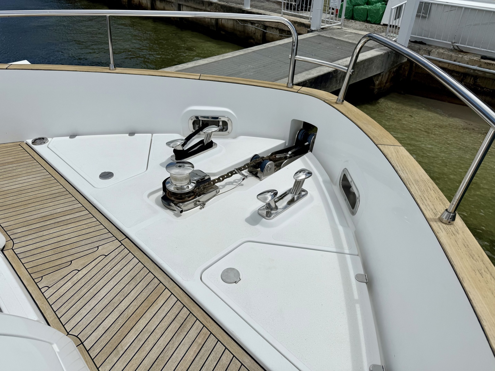 66ft Azimut Yacht For Sale
