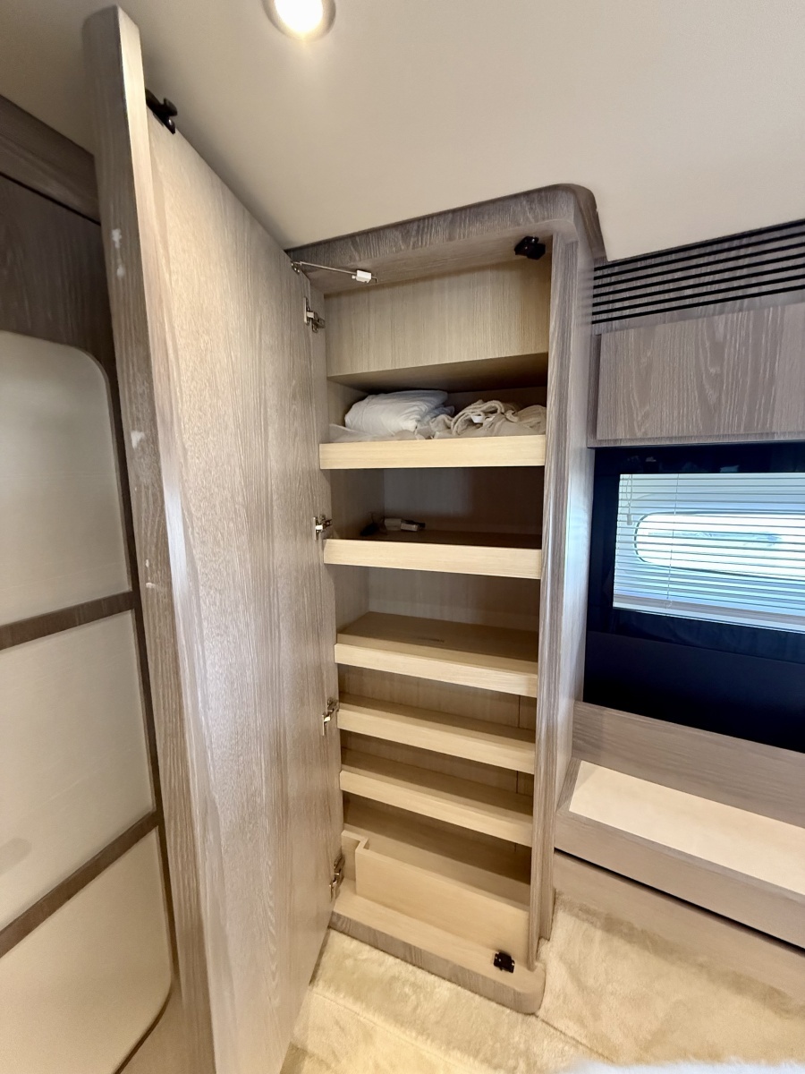 66ft Azimut Yacht For Sale