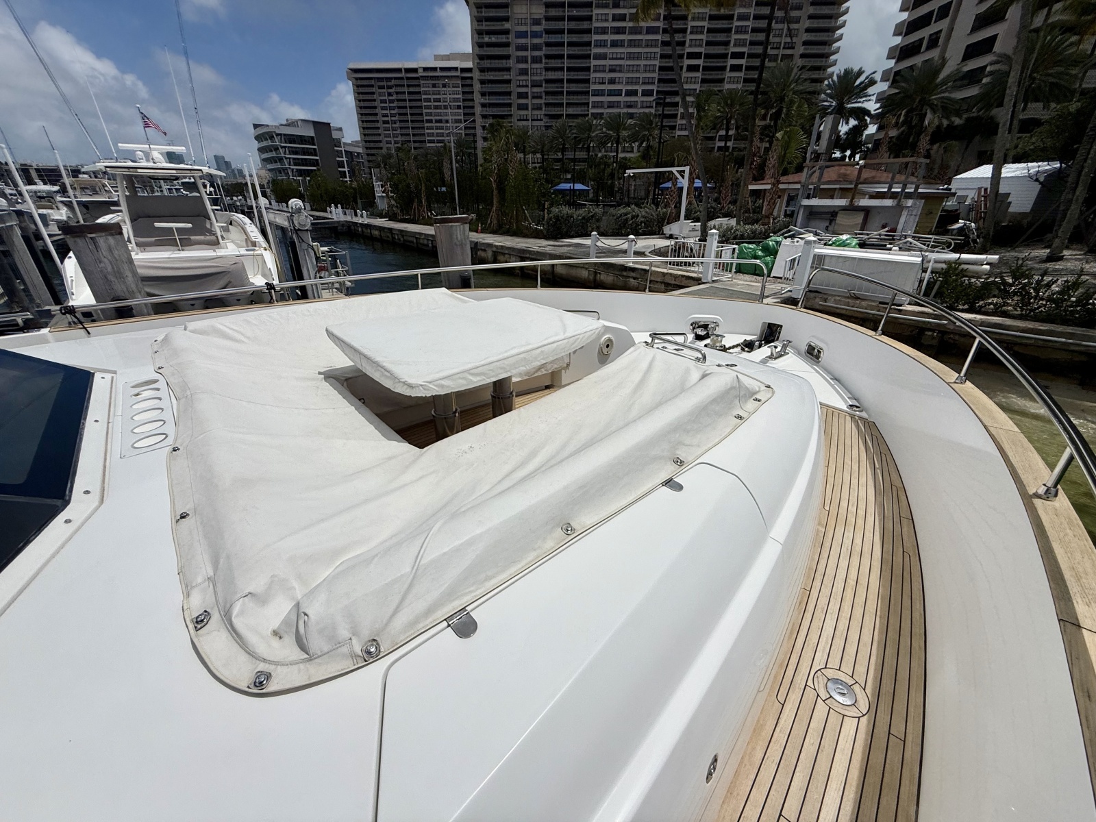 66ft Azimut Yacht For Sale