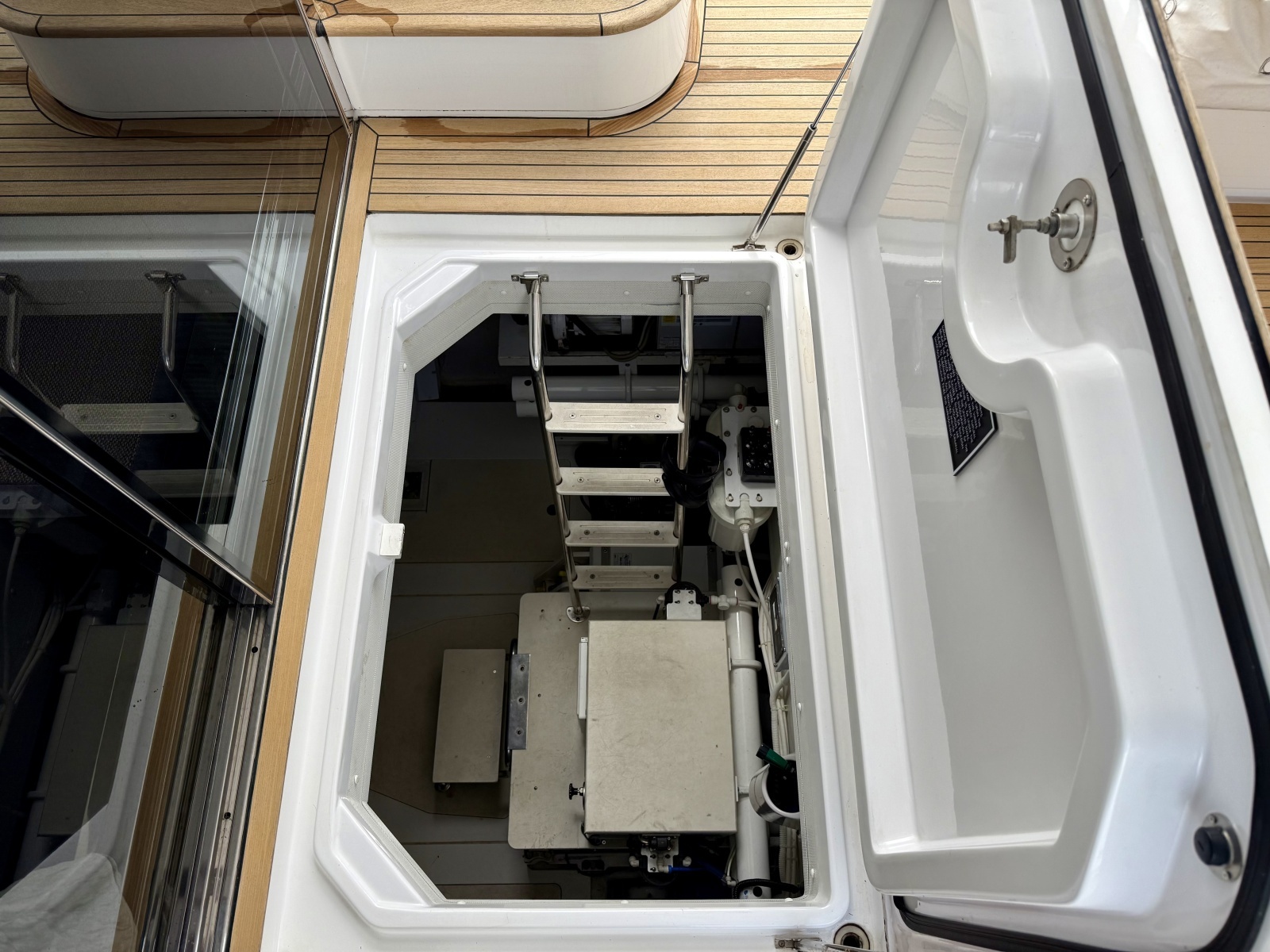 66ft Azimut Yacht For Sale