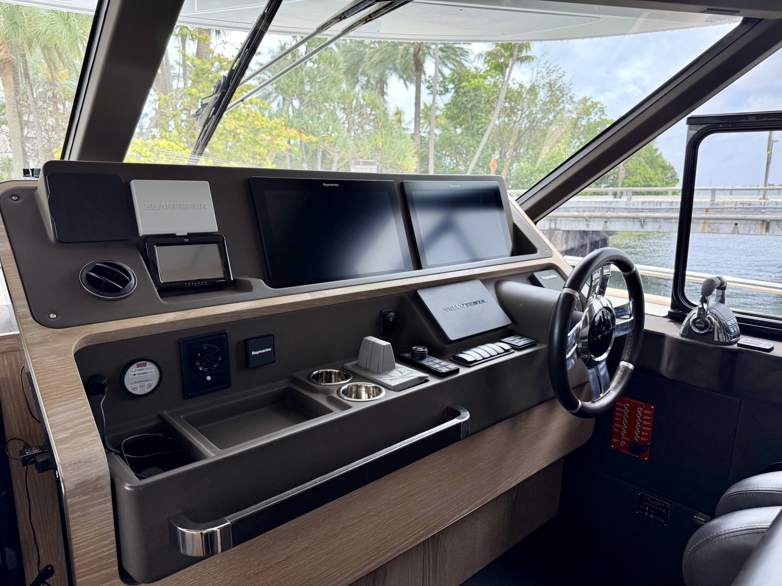 66ft Azimut Yacht For Sale