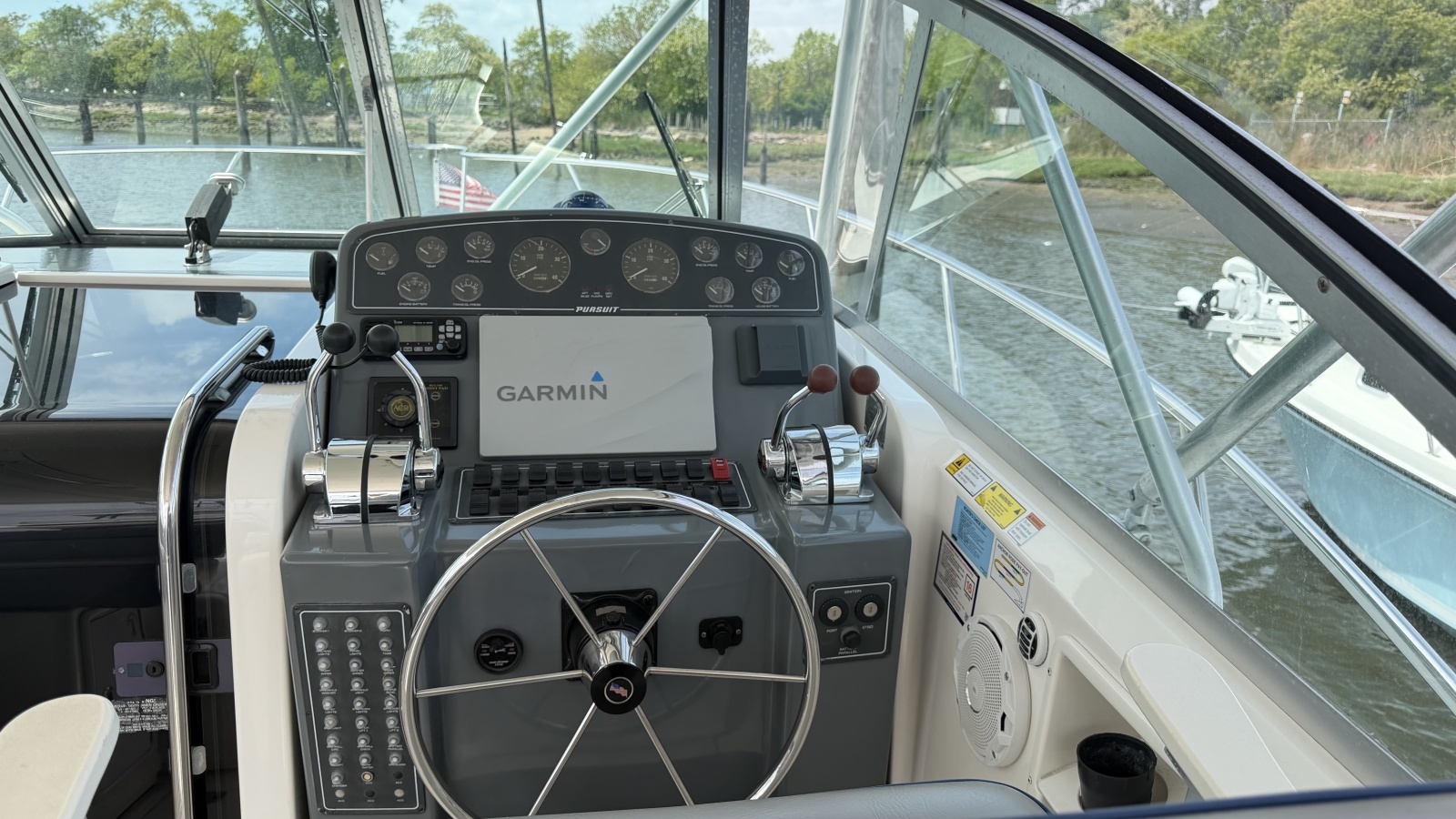 34ft Pursuit Yacht For Sale
