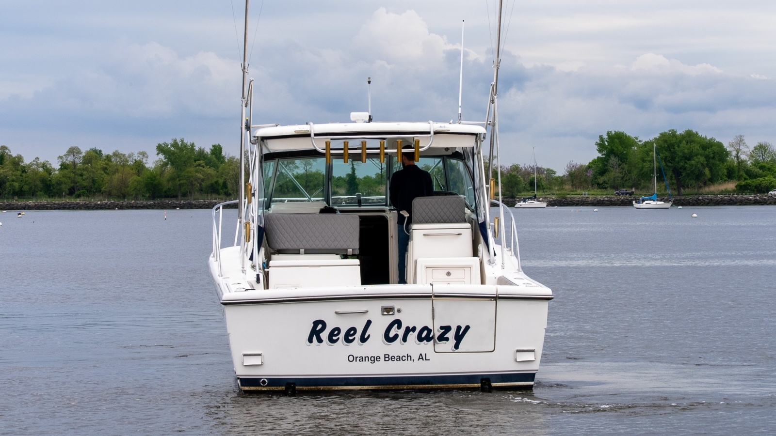 34ft Pursuit Yacht For Sale