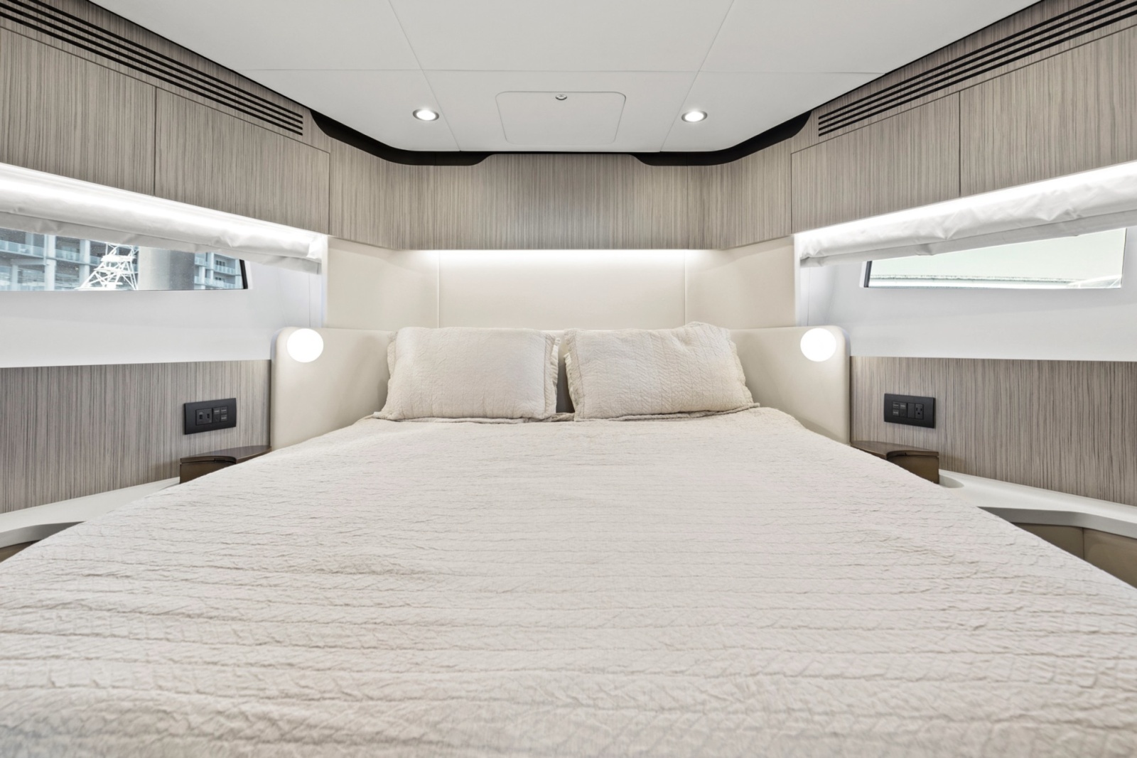 60ft Azimut Yacht For Sale